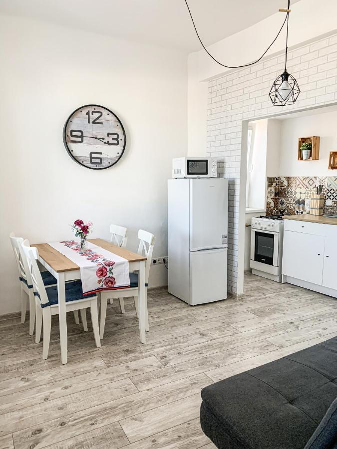 Charming Apartment In Paradise Called Bratislava Exterior foto